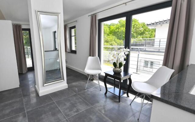 Villa "Levante" F659 Penthouse mit Kamin, Sauna, Seeblick