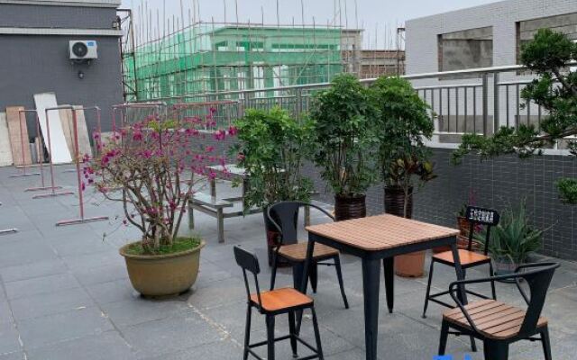 Xiaowo Youth Apartment