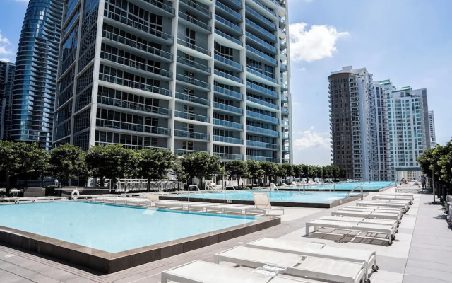 Cesar Suites at Icon Brickell Miami
