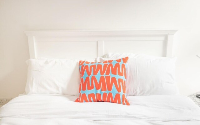 The Hyde Park Wonder - Beckoning 2bdr Flat