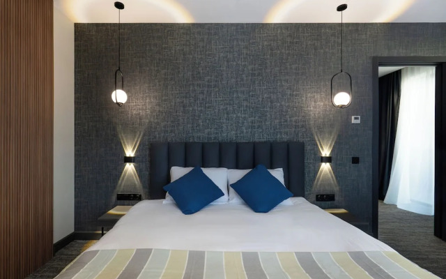 NOVA LUXE Hotel & Residences
