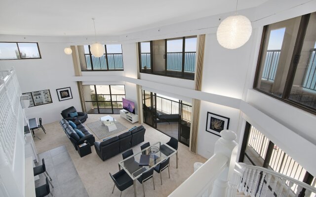 Burleigh Esplanade Apartments