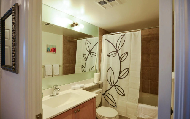 Maplewood Suites - Square One