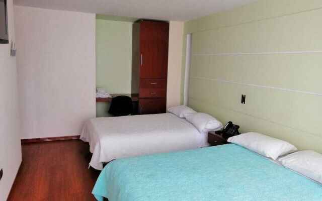 Hotel Torre De Cristal