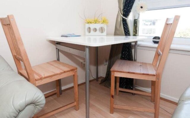 Aisha Apartment