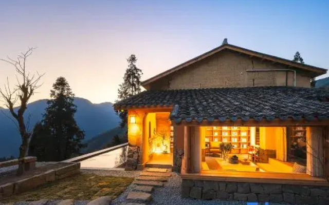 Tingtai Homestay (Titian Scenic Area)