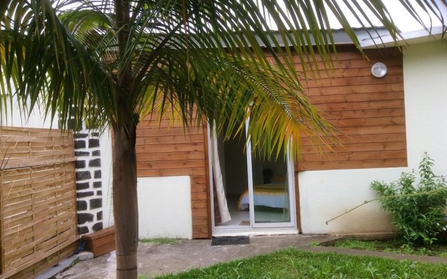 House with 2 Bedrooms in Le Tampon, with Wonderful Mountain View, Enclosed Garden And Wifi - 8 Km From the Beach