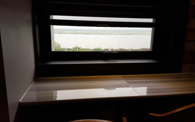 Hotel The May