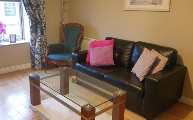 Trim centre apartment