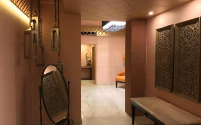 Pramod House Of Classics
