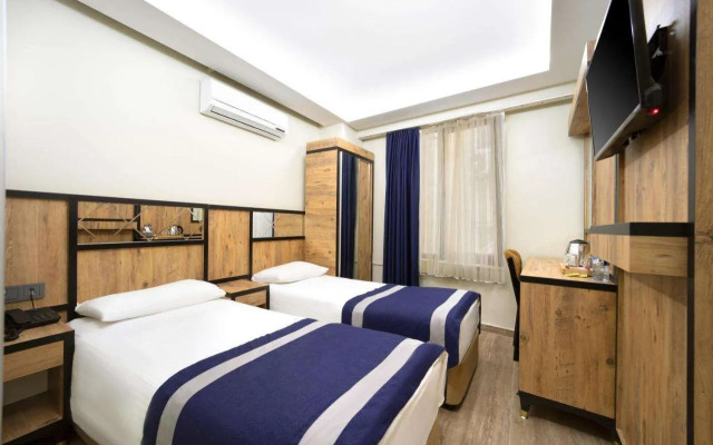 Grand Margarita Hostel