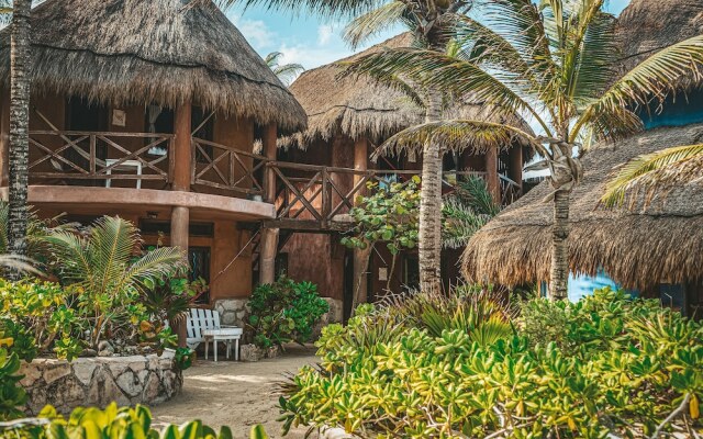 Hotel Calaluna Tulum - Adults Oriented