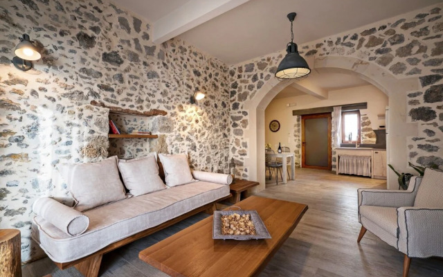Traditional & Luxury, only few km from sea #2