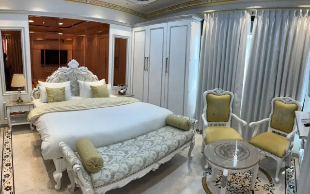 Om Stay Well By FabHotel