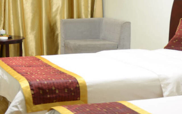 Xinyang Tianyi Express Hotel