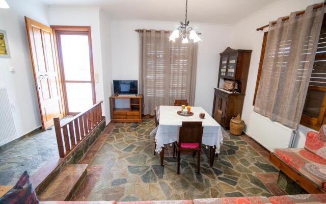 Uliveto 3bd Rustic House