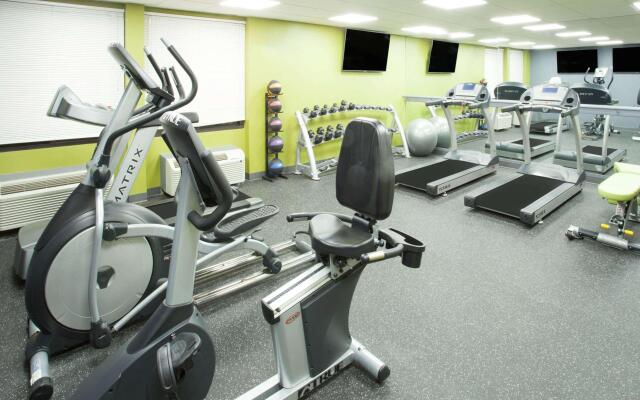 Ramada Plaza by Wyndham Chicago North Shore
