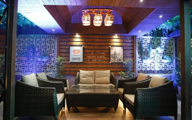 Hotel Mukut Regency