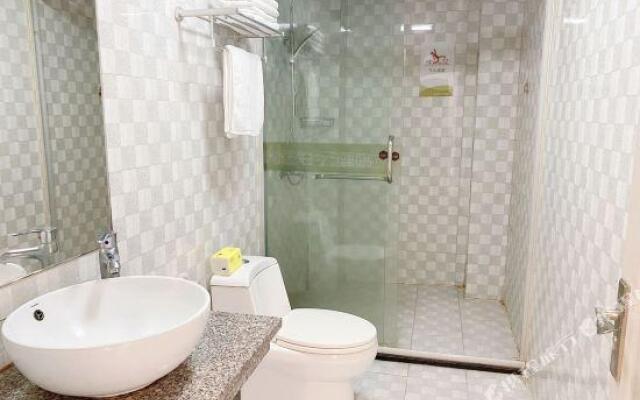 Pebble Motel(Lujiang Andre Plaza store)