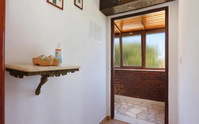Apartments with a parking space Seget Vranjica, Trogir - 11273