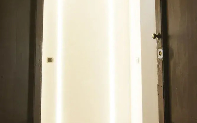 Alessia's Flat - Mac Mahon