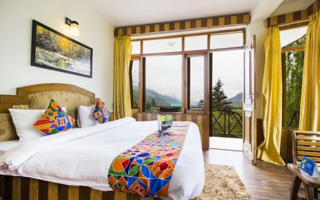 FabHotel Whispiring Wood
