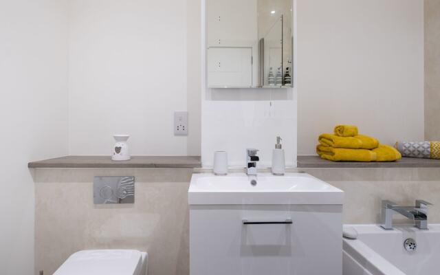 Highland Park Apartment