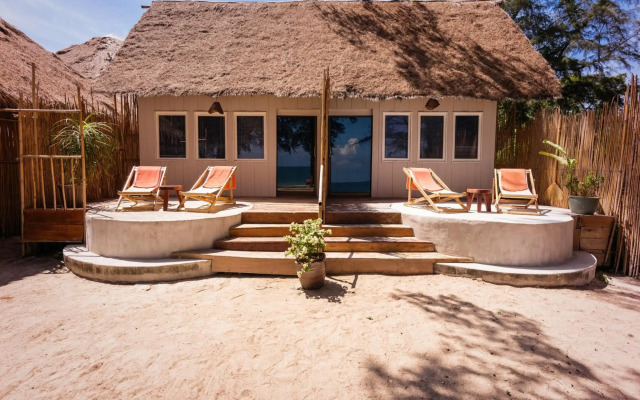Mumsa Beach Resort & Restaurant