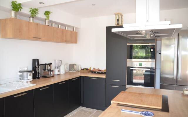 App. 100m2 avec jardin proche plages