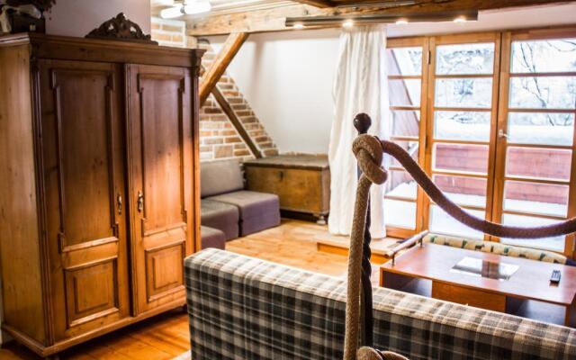 Růžová chalupa u Šimánků