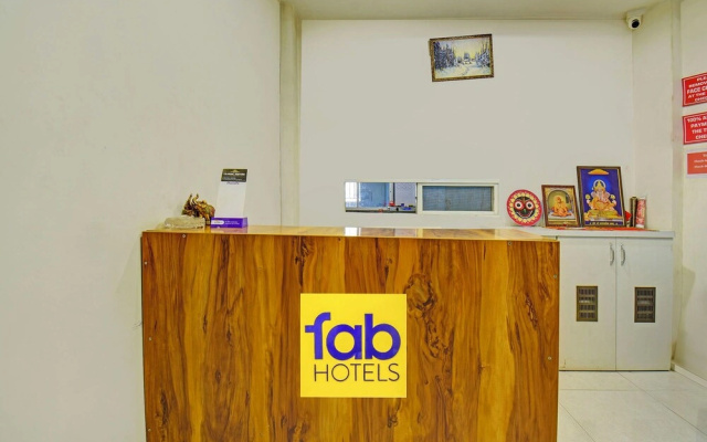 FabHotel Classic Square I