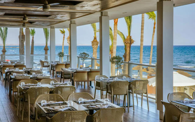 Golden Bay Beach Hotel