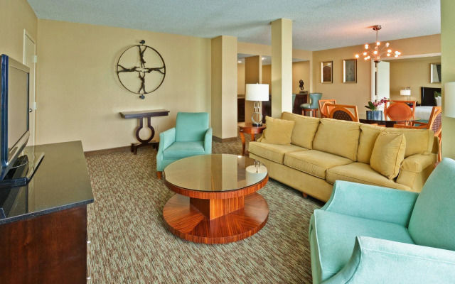 Crowne Plaza Memphis Downtown Hotel by IHG