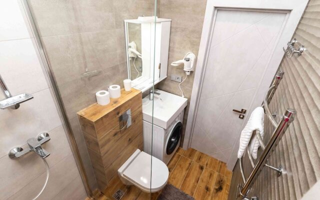 More Apartments na Trostnikovoy 35 1