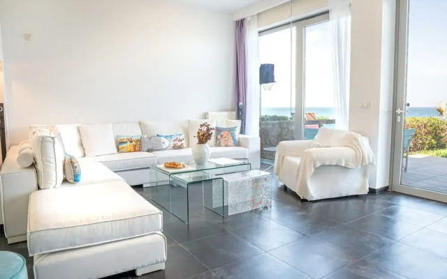 Pink Rose Beachfront Villa