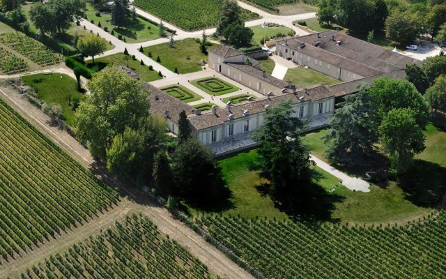 Château Fombrauge - Bernard Magrez Luxury Wine Experience