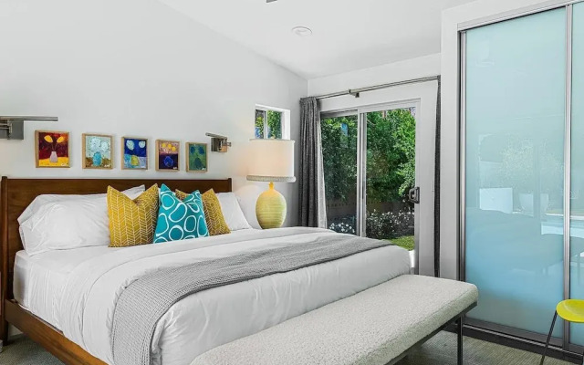 Four Palms in Deepwell Estates
