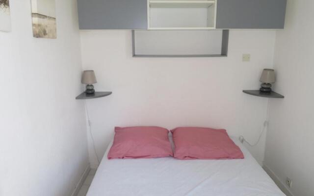 Appartement Sète, 2 Pièces, 4 Personnes - Fr-1-338-82