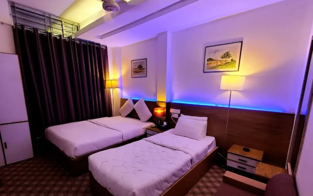 Hotel Holy City BD