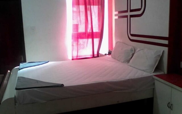 Hotel SR Residency