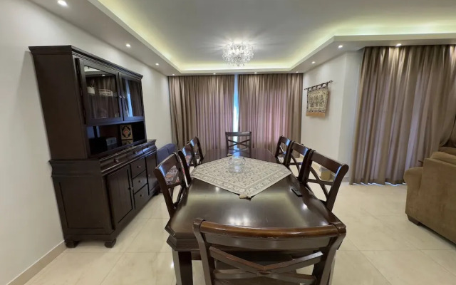 CK 1108 Spacious 2BR Apt 2BA Near Airport