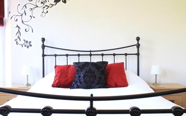 The Woodlands Hotel - Guest house