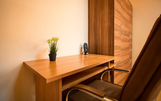 The Rocky House - Central & Private 2BDR