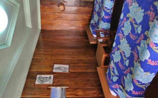 Golden Lily Guest House
