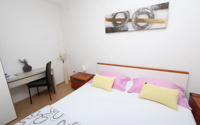 Rooms and Apartment Luana