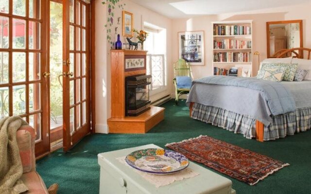 Bufflehead Cove Bed & Breakfast