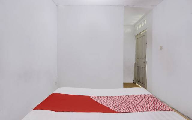 OYO Homes 93599 Homestay Bambu Oerip Syariah