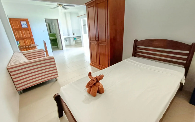 SR Sea View Apartments