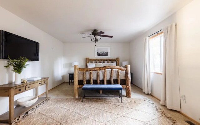 Summit Cabin 1 - Jumper