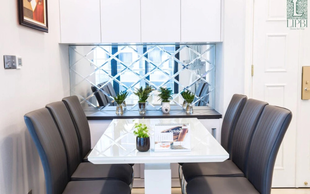Lipbi Home-Central Luxury Apartment